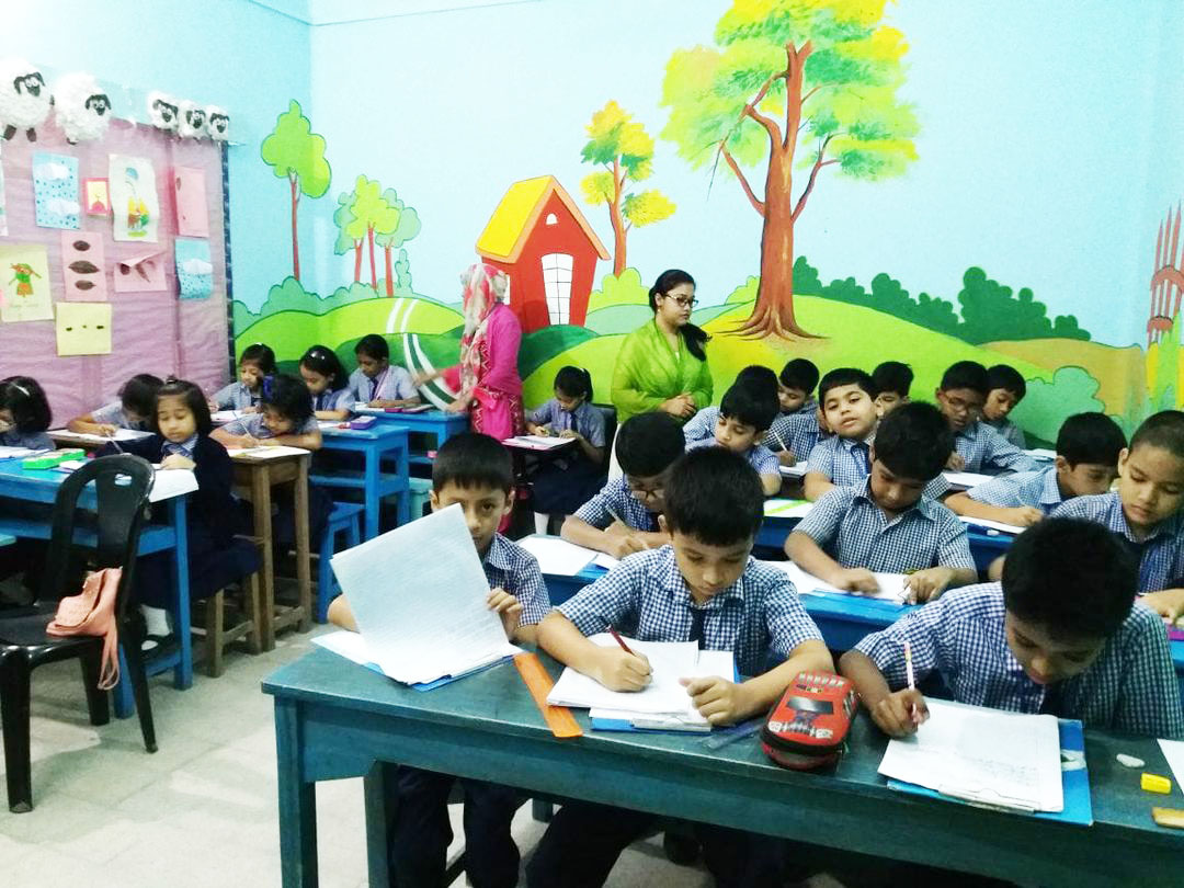 ইংরেজী ভার্সানে ডিজিটাল বিদ্যাপীঠ ‘SCHOOL OF SCIENCE , BUSINESS & HUMANITIES ’
