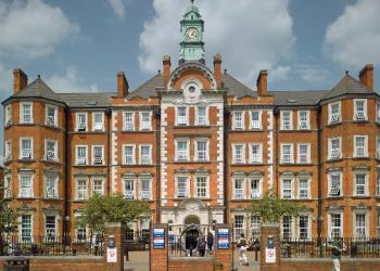 ইংল্যান্ডের সেরা ১০ বিশ্ববিদ্যালয় এবং বিদেশে উচ্চশিক্ষা