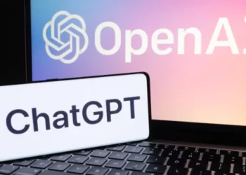 চ্যাটজিপিটিকে যেসব তথ্য দিয়ে অজান্তেই বিপদে পড়ছেন