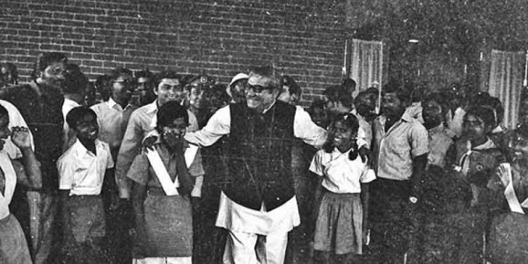 বঙ্গবন্ধুর ছেলেবেলা ও তাঁর শিশু উন্নয়ন ভাবনা