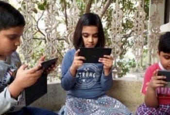 সন্তানের মোবাইল আসক্তি কাটাতে যা করবেন