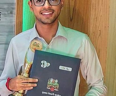 ঢাবির কলা, আইন ও সামাজিক বিজ্ঞান ইউনিটে ১ম অয়ন চক্রবর্তী
