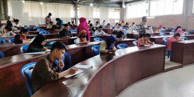 সাউদার্ন ইউনিভার্সিটির আইন বিভাগের ভর্তি পরীক্ষা অনুষ্ঠিত