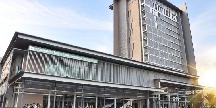 বাংলাদেশি শিক্ষার্থীদের স্কলারশিপ দিচ্ছে থাইল্যান্ডের চুলাভর্ন গ্র্যাজুয়েট ইনস্টিটিউট