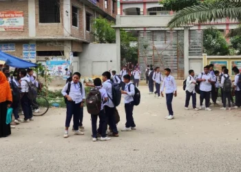 স্কুলে ভর্তি শেষ, আসন শূন্য থাকলে ভর্তি যেভাবে