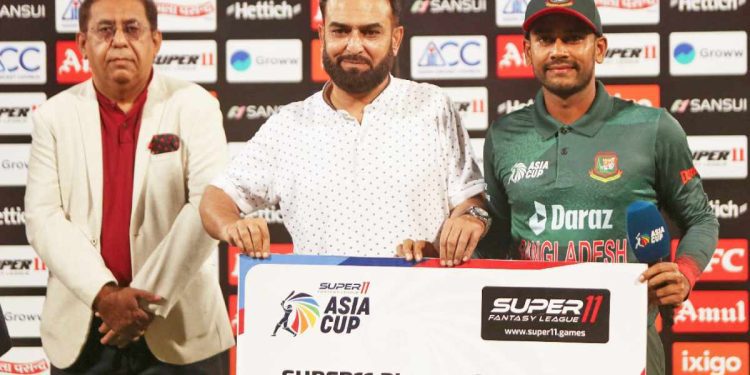 আফগানিস্তানের বিপক্ষে মিরাজ পেলেন দু’দুটি পুরষ্কার !