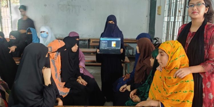 মাদরাসা শিক্ষার্থীদের ডিজিটাল দক্ষতা বৃদ্ধিতে ‘প্রজেক্ট খাদিজা’ চালু