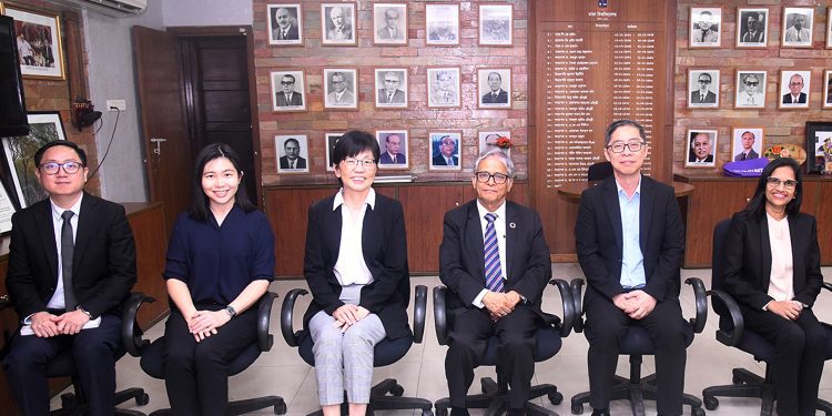 Malaysian delegation calls on DU VC Prof. Dr. Md. Akhtaruzzaman