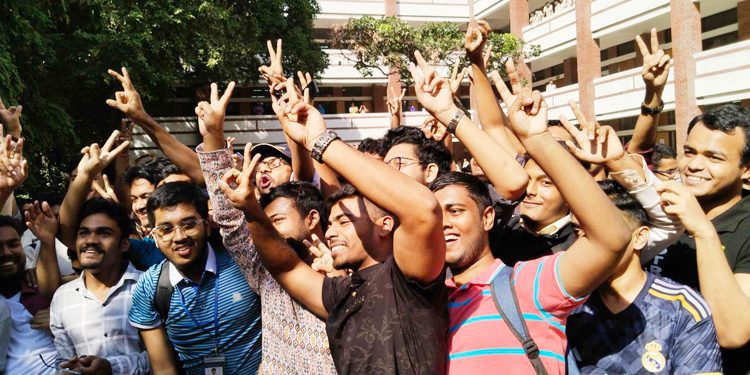 এসএসসি পরীক্ষার ফলাফল প্রকাশ ১০ জুলাই