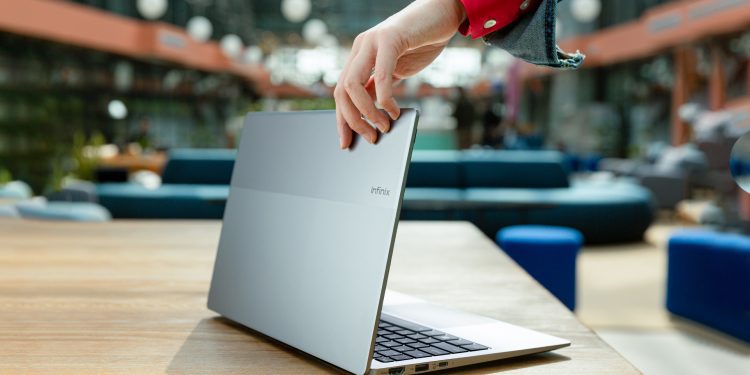 ল্যাপটপ পাল্টে নেওয়ার সুবিধা দিচ্ছে ইনফিনিক্স !