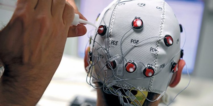 কম্পিউটার ইন্টারফেস ডিভাইস !