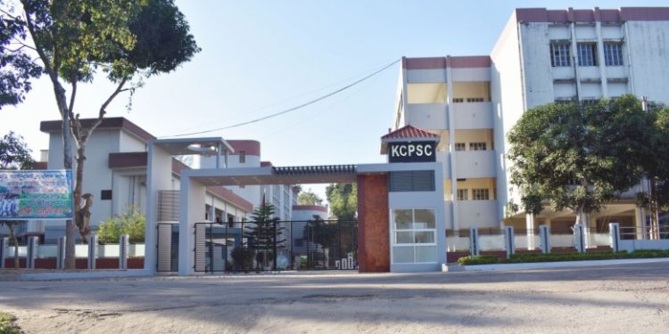 খাগড়াছড়ি ক্যান্টনমেন্ট পাবলিক স্কুল ও কলেজ