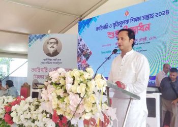 তাপমাত্রা ৪২ এর উপরে গেলে সেই জায়গার স্কুল বন্ধ বা সময় পরিবর্তন- শিক্ষামন্ত্রী