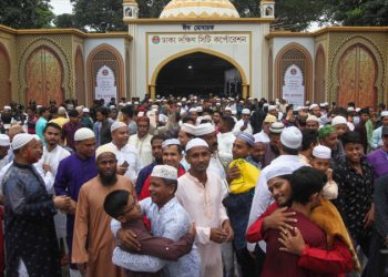 ঈদুল ফিতর, পবিত্রতার বড় উৎসব আজ !