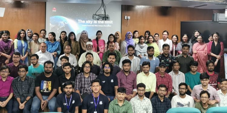 চুয়েটে হুয়াওয়ের ক্যাম্পাস রিক্রুটমেন্ট অনুষ্ঠিত