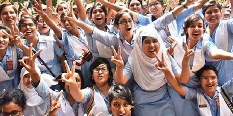 এসসিতে ৩ বিষয়ে প্রশ্ন কাঠামো ও নম্বর বিভাজনে পরিবর্তন
