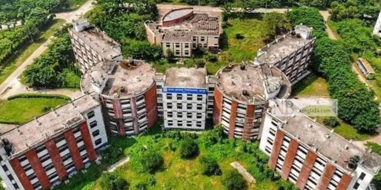 রোকেয়া বিশ্ববিদ্যালয় অনির্দিষ্টকালের জন্য বন্ধ ঘোষণা