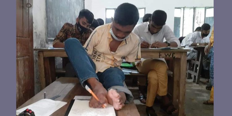 প্রতিবন্ধী শিক্ষার্থীদের উপবৃত্তি বাড়ছে