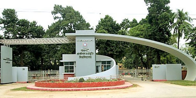 জুলাই আন্দোলনের বিরুদ্ধে অবস্থান অভিযোগে রুয়েটের শিক্ষক ও দুই কর্মকর্তা বরখাস্ত