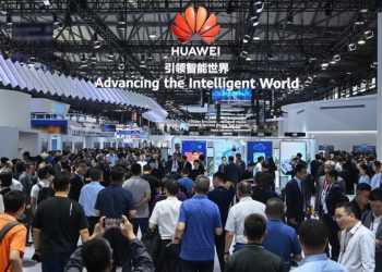 কৃত্রিম বুদ্ধিমত্তানির্ভর মোবাইল যুগে প্রবেশে বাণিজ্যিক ফাইভজি অ্যাডভান্সের ওপর হুয়াওয়ের গুরুত্বারোপ