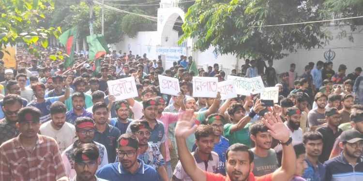 বৈষম্যবিরোধী ছাত্র আন্দোলনে ৮৭৫ জন নিহত,আহত ৩০ হাজারের বেশি মানুষ