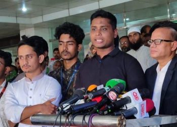 সমন্বয়ক পরিচয়ে চাঁদাবাজি করলে থানায় সোপর্দঃসমন্বয়ক হাসনাত আবদুল্লাহ