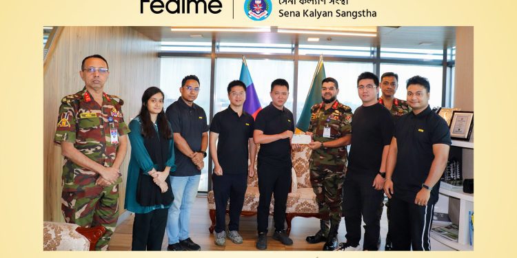 বন্যার্তদের সহায়তায় সেনা কল্যাণ সংস্থায় অনুদান দিয়েছে রিয়েলমি