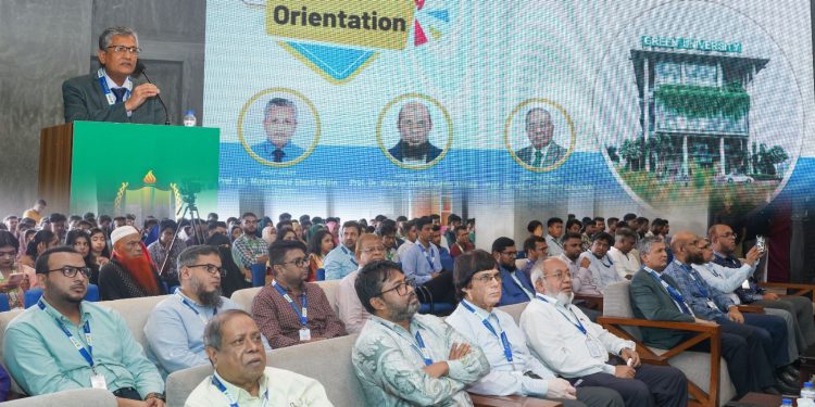 নানা আয়োজনে গ্রিন ইউনিভার্সিটিতে নবীন বরণ অনুষ্ঠিত
