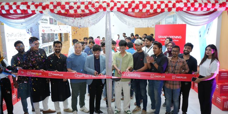 বাংলাদেশে ওয়ানপ্লাস-এর প্রথম ফ্ল্যাগশিপ স্টোর উদ্বোধন