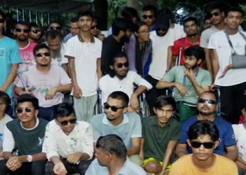 আন্দোলনে আহত ও পঙ্গুত্ববরণকারীরদের অবস্থান কর্মসূচি পালন