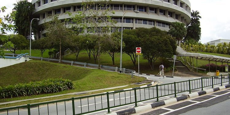 স্কলারশিপ নিয়ে স্নাতকোত্তর ও পিএইচডি’র সুযোগ সিঙ্গাপুরে