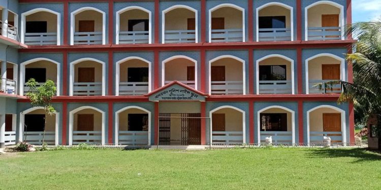 সহকারী শিক্ষক নিচ্ছে বান্দরবান পুলিশ লাইন্স স্কুল
