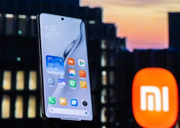 চীনের বাজারে অত্যাধুনিক প্রযুক্তি পণ্য উন্মোচন করল শাওমি