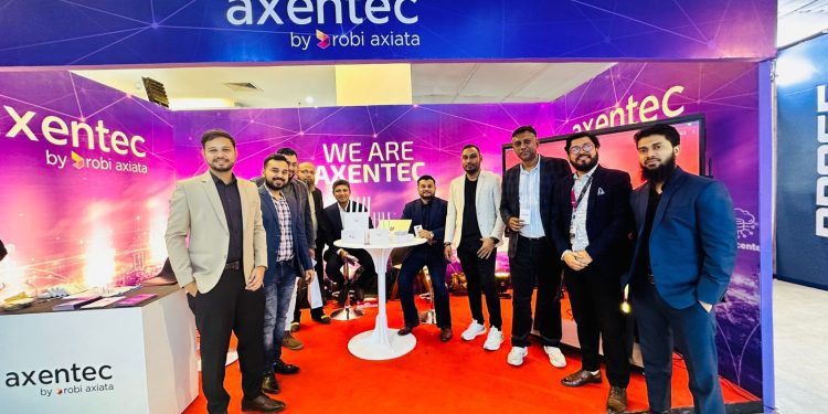 চট্টগ্রাম আইটি মেলায় নজর কাড়ল এক্সেনটেক উদ্ভাবনী প্রযুক্তি