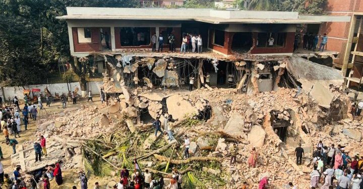 ৩২ নম্বরে বঙ্গবন্ধু শেখ মুজিবুর রহমানের বাড়ি ধ্বংসস্তুপে পরিণত