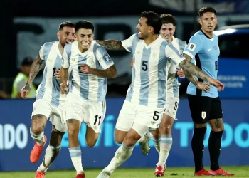 মেসি- মার্তিনেজ ছাড়াই উরুগুয়েকে হারিয়ে বিশ্বকাপ মঞ্চের খুব কাছে আর্জেন্টিনা !