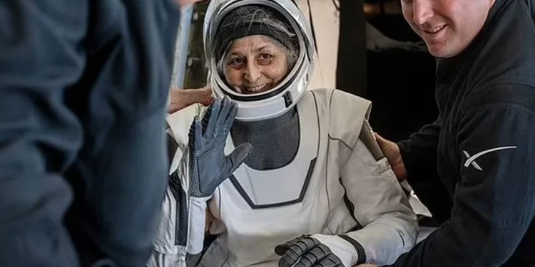 নভোচারী সুনীতার পাকা চুল ও বুড়িয়ে যাওয়ার যে ব্যাখ্যা দিল নাসা !