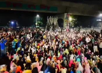 ধর্ষণ ও নিপীড়নের দৃষ্টান্তমূলক বিচারের দাবিতে প্রতিবাদ উত্তাল সারাদেশের ক্যাম্পাস !