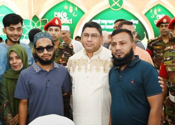 গণঅভ্যুত্থানে আহতদের পাশে সবসময় থাকবে সেনাবাহিনী : জেনারেল ওয়াকার-উজ-জামান