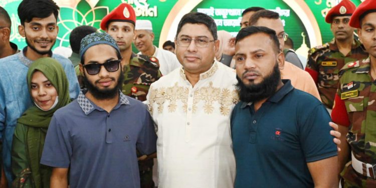 গণঅভ্যুত্থানে আহতদের পাশে সবসময় থাকবে সেনাবাহিনী : জেনারেল ওয়াকার-উজ-জামান