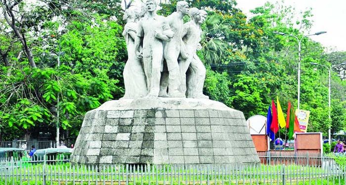 ঢাকা বিশ্ববিদ্যালয়ে ক্যাম্পাসে আজ গায়েবানা জানাজা ও কফিন মিছিল !