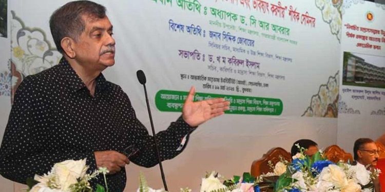 মাদ্রাসা শিক্ষাকে ঢেলে সাজানোর আহ্বান শিক্ষা উপদেষ্টার