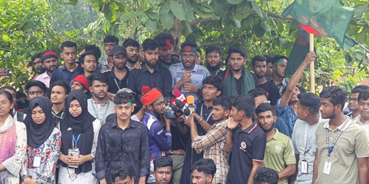 ৬ দফা দাবি আদায়ে ৪৮ ঘণ্টার আল্টিমেটাম পলিটেকনিক শিক্ষার্থীদের!