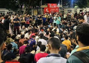 টানা দ্বিতীয় দিনেও রাস্তায় জগন্নাথ বিশ্ববিদ্যালয়ের শিক্ষার্থীরা !