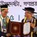 প্রধান উপদেষ্টাকে সম্মানসূচক ডি-লিট ডিগ্রি দিলো চবি