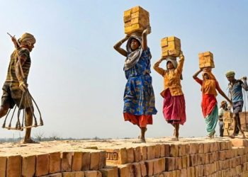 বৈষম্যের বিরুদ্ধে সংগ্রামের দিন মহান মে দিবস আজ