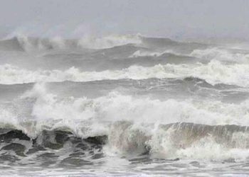 বঙ্গোপসাগরে সৃষ্ট নিম্নচাপ ‘গভীর নিম্নচাপে’ পরিণত হতে পারে , ৪ বন্দরে সতর্কবার্তা