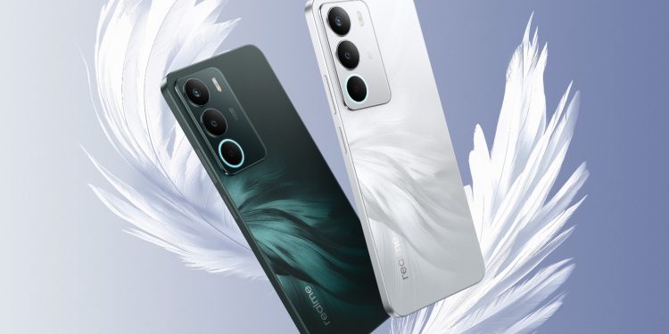 কী আছে ব্যাটারি মনস্টার খ্যাত রিয়েলমির এই স্মার্টফোনে ?