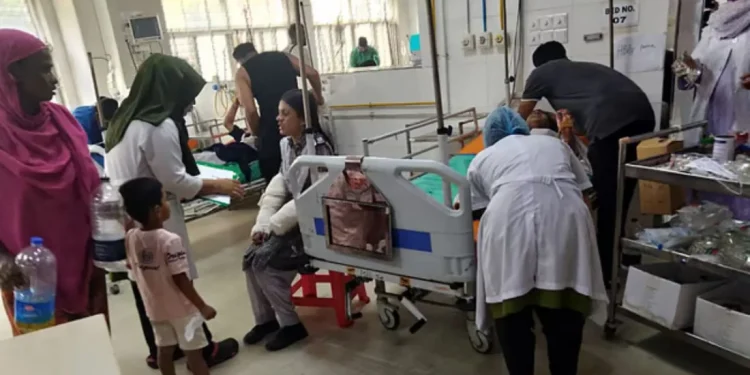 যুদ্ধবিমান বিধ্বস্তের ঘটনায় ক্ষতিগ্রস্তদের সহায়তা পাঠাবেন যেভাবে