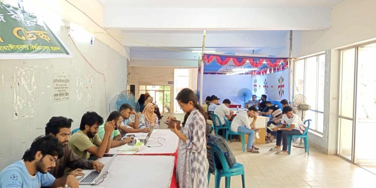 জাবি ছাত্রদল উদ্যোগে ৫ সহস্রাধিক শিক্ষার্থীকে বিনামূল্যে হেপাটাইটিস-বি টিকা প্রদান